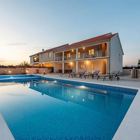 Villa Milemare Zadarvillas Pristeg