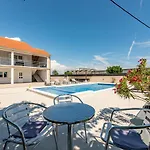 Milemare Zadarvillas *