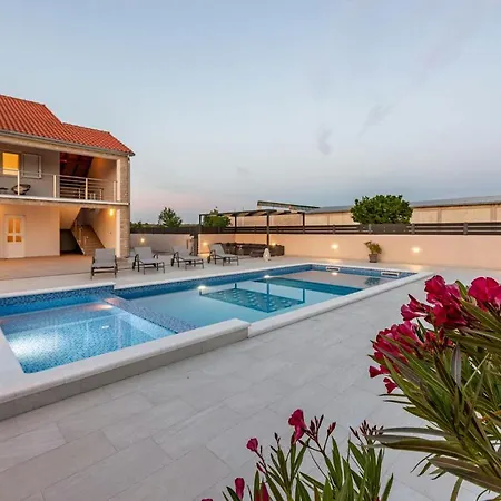 Milemare Zadarvillas Villa Pristeg