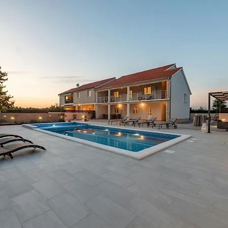Villa Milemare Zadarvillas Pristeg