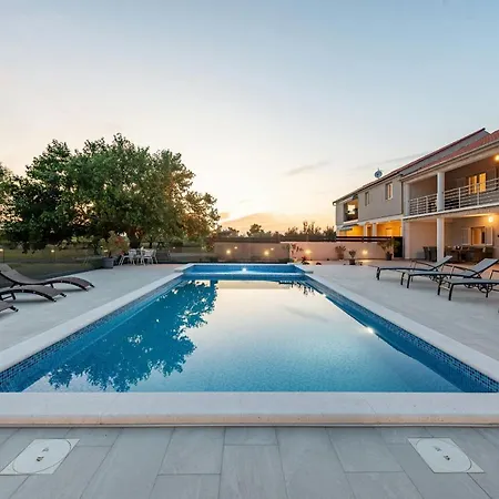 Villa Milemare Zadarvillas Pristeg